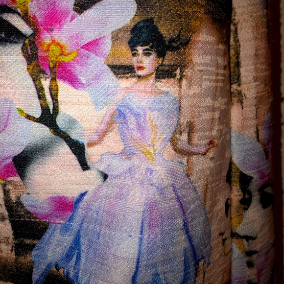 Tatyana Leading Lady Dress - Picture 7 of 8